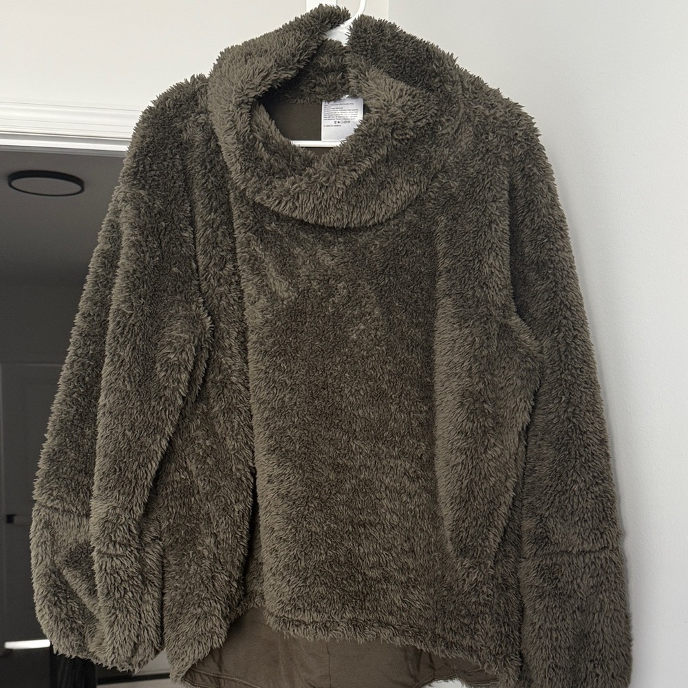 Cozy Brown Fleece Pullover